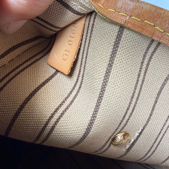 Louis Vuitton Classic Neverfull MM - Picture 10 of 10